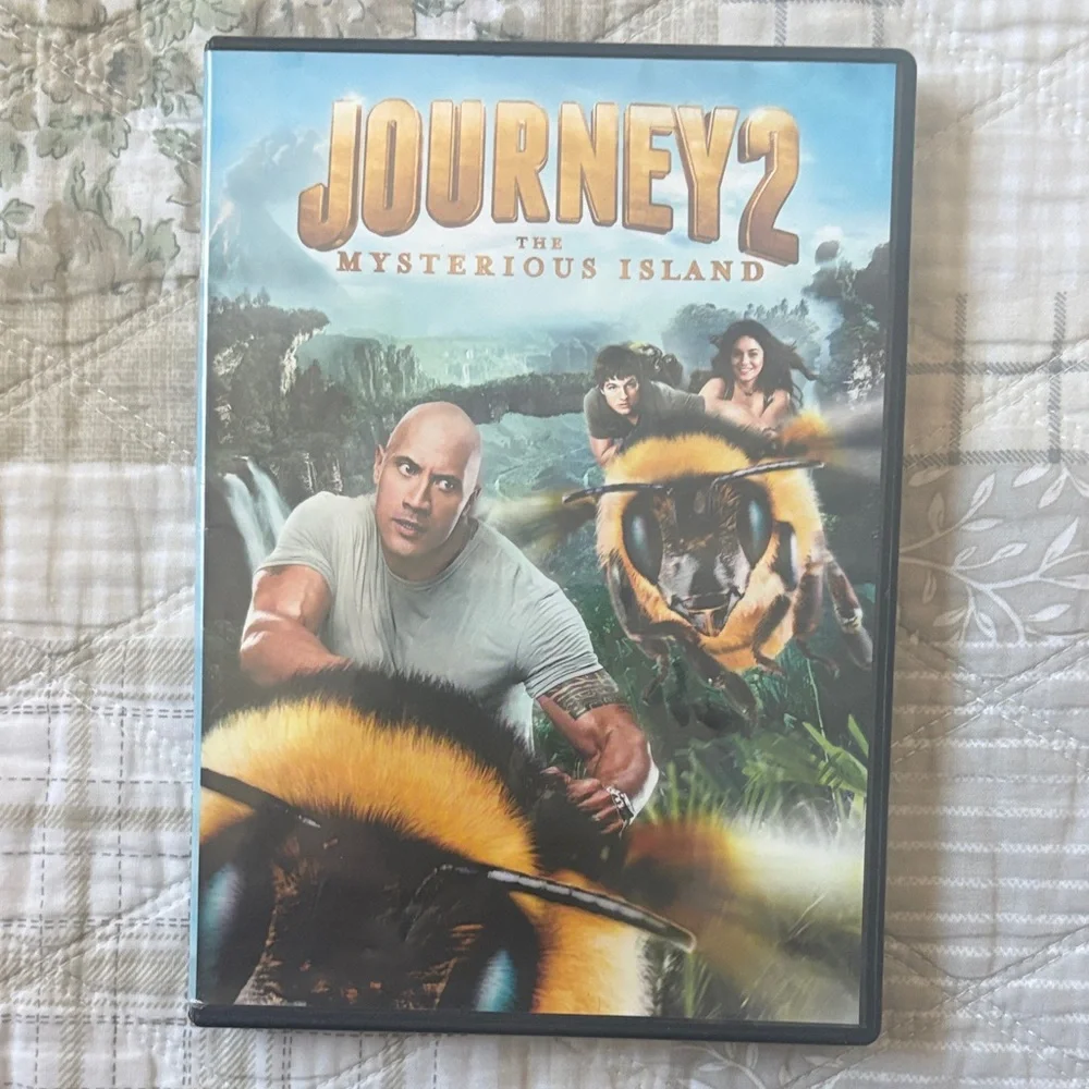 Journey 2: The Mysterious Island DVD